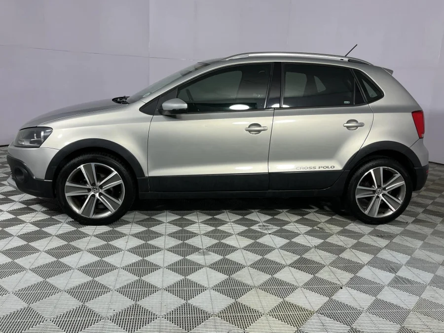Used 2014 Volkswagen Cross Polo 1.6 Comfortline Urban Ice - WeBuyCars Brackenfell Cape Town Used 2014 Volkswagen Cross Polo 1.6 Comfortline Urban Ice - WeBuyCars Brackenfell Cape Town