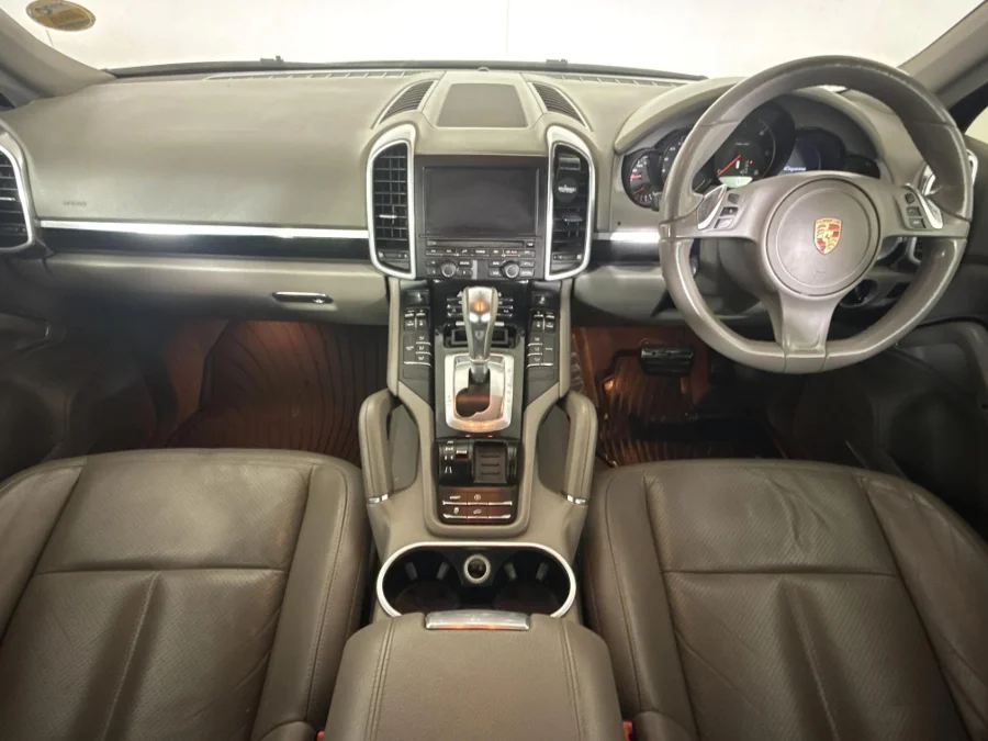 Used 2012 Porsche Cayenne diesel - WeBuyCars Midstream