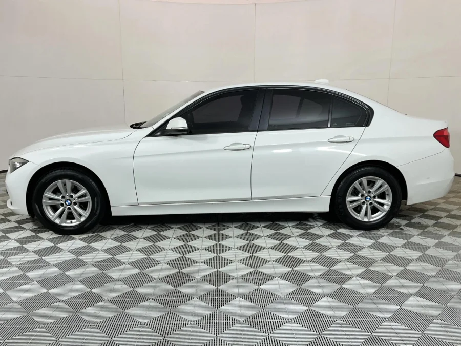 Used 2016 BMW 3 Series 320i sports-auto - WeBuyCars JHB South Used 2016 BMW 3 Series 320i sports-auto - WeBuyCars JHB South