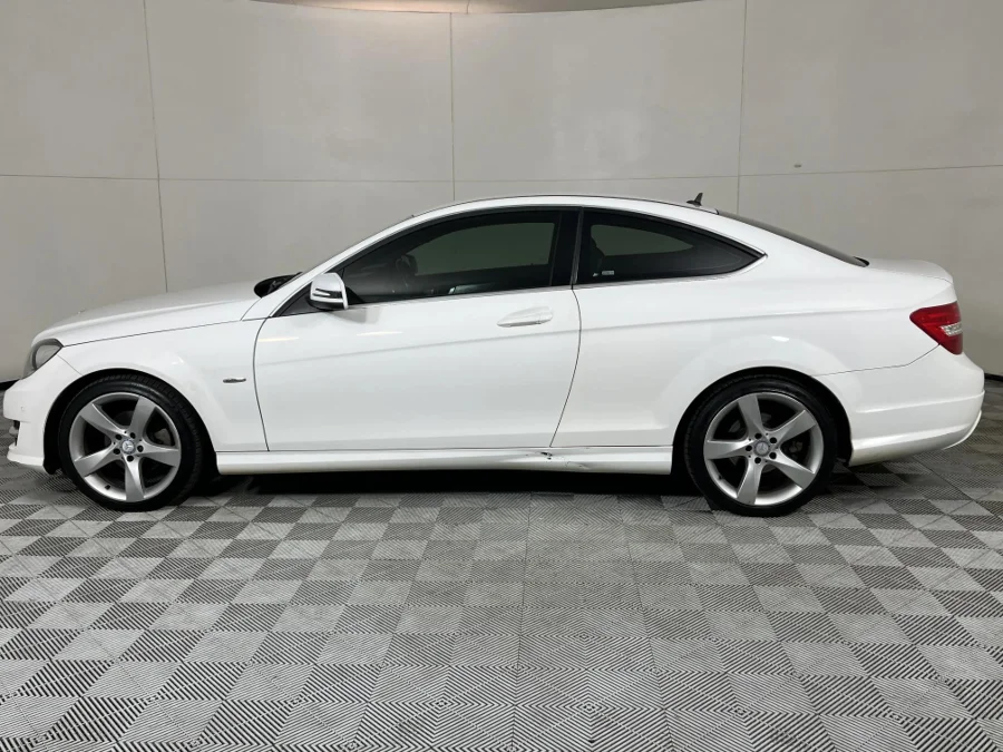 Used 2014 Mercedes-Benz C-Class C180 coupe auto - WeBuyCars Midstream Used 2014 Mercedes-Benz C-Class C180 coupe auto - WeBuyCars Midstream