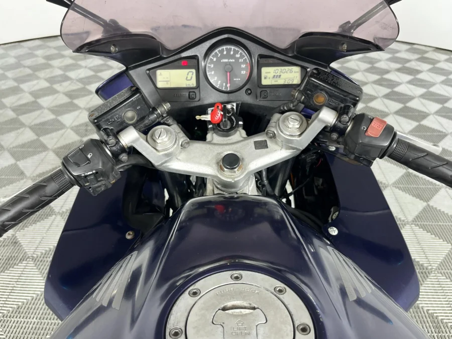 Used 2002 Honda VFR 800 Vtec - WeBuyCars Richmond