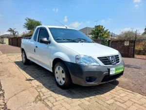 Used 2023 Nissan NP200 1.6i (aircon) safety pack