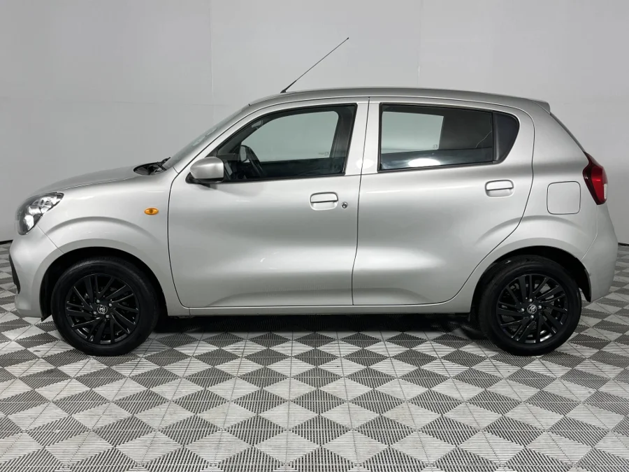 Used 2024 Toyota Vitz 1.0 XR auto - WeBuyCars Epping