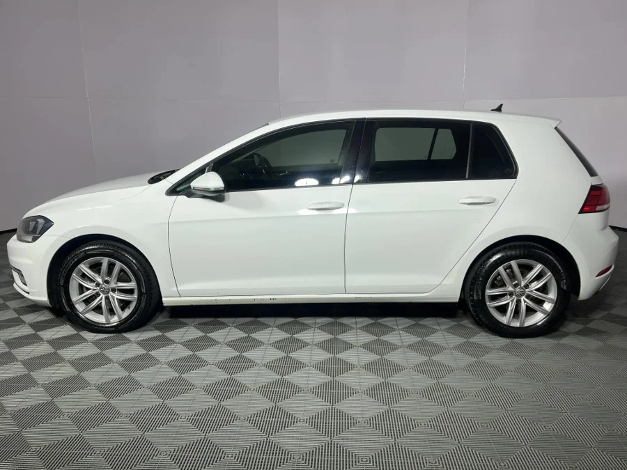 Used 2019 Volkswagen Golf 2.0TDI Comfortline - WeBuyCars Rustenburg