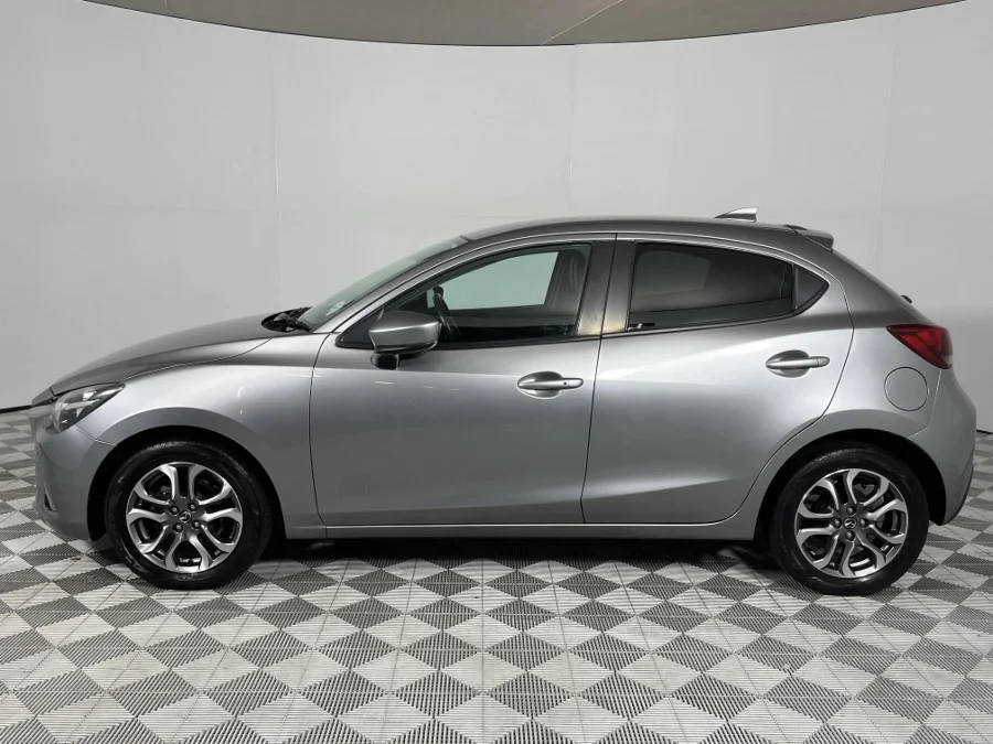 Used 2017 Mazda Mazda2 1.5 Hazumi - WeBuyCars Richmond Used 2017 Mazda Mazda2 1.5 Hazumi - WeBuyCars Richmond