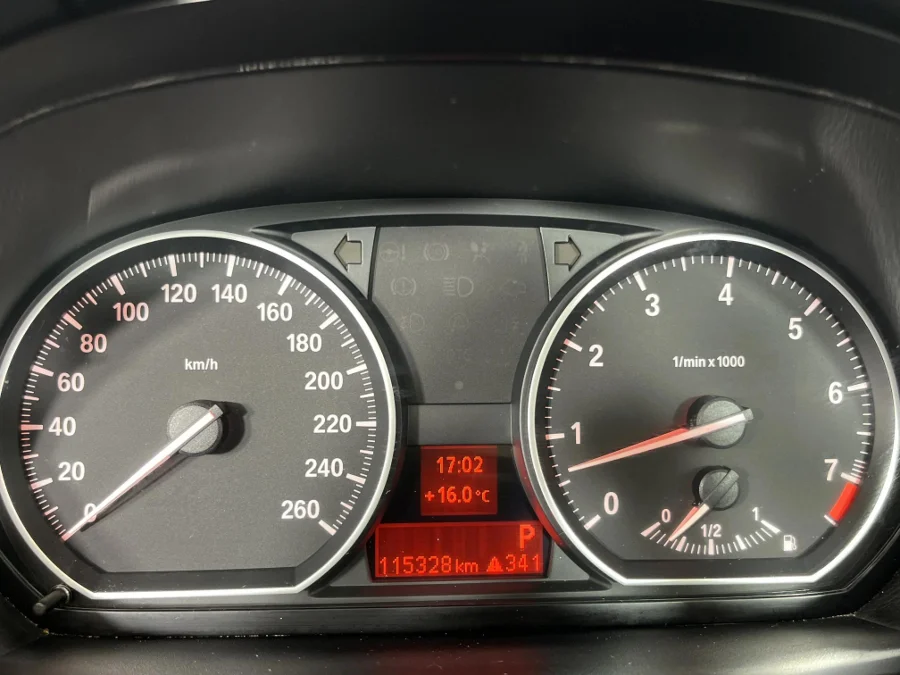 Used 2010 BMW 1 Series 125i convertible auto - WeBuyCars Mbombela