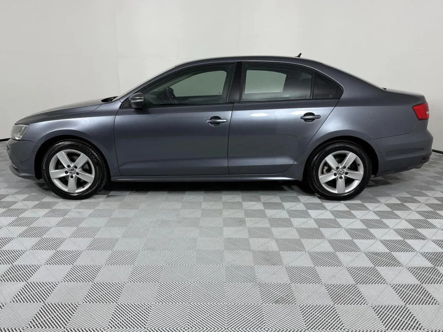 Used 2015 Volkswagen Jetta 1.2TSI Trendline - WeBuyCars Vereeniging Used 2015 Volkswagen Jetta 1.2TSI Trendline - WeBuyCars Vereeniging