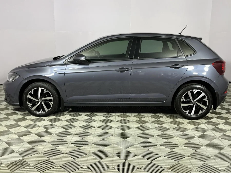 Used 2023 Volkswagen Polo hatch 1.0TSI Life manual - WeBuyCars The Dome