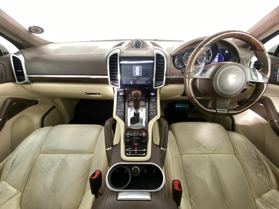 Used 2013 Porsche Cayenne turbo - WeBuyCars The Dome