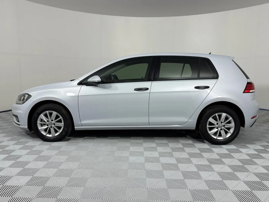 Used 2017 Volkswagen Golf 1.0TSI Trendline - WeBuyCars Vereeniging