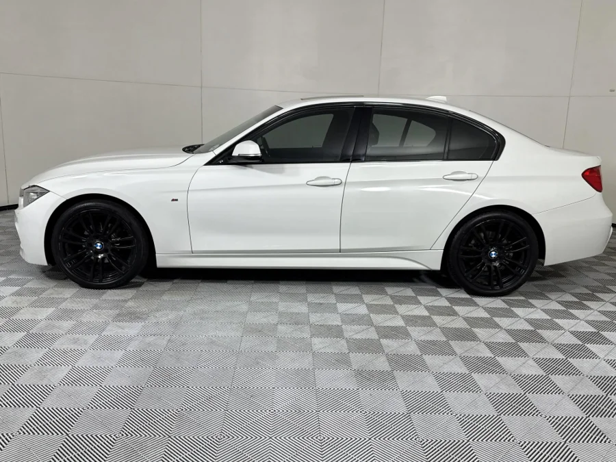 Used 2015 BMW 3 Series 320i M Sport sports-auto - WeBuyCars Midstream Used 2015 BMW 3 Series 320i M Sport sports-auto - WeBuyCars Midstream