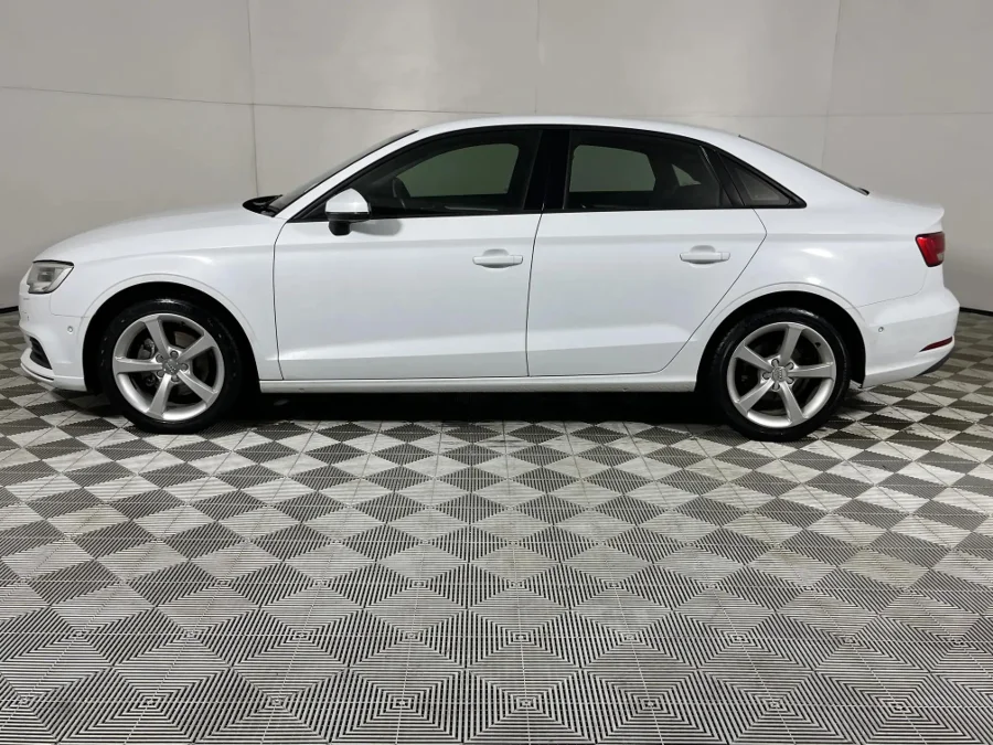 Used 2018 Audi A3 sedan 35TFSI Black Edition - WeBuyCars Midstream