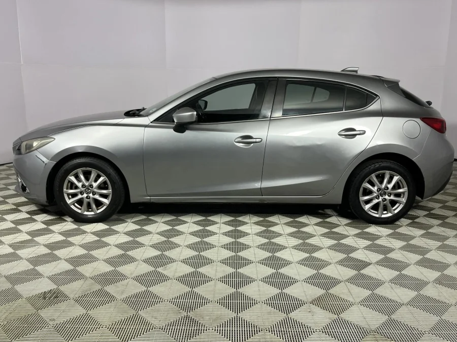 Used 2015 Mazda Mazda3 hatch 2.0 Individual - WeBuyCars Durban Used 2015 Mazda Mazda3 hatch 2.0 Individual - WeBuyCars Durban