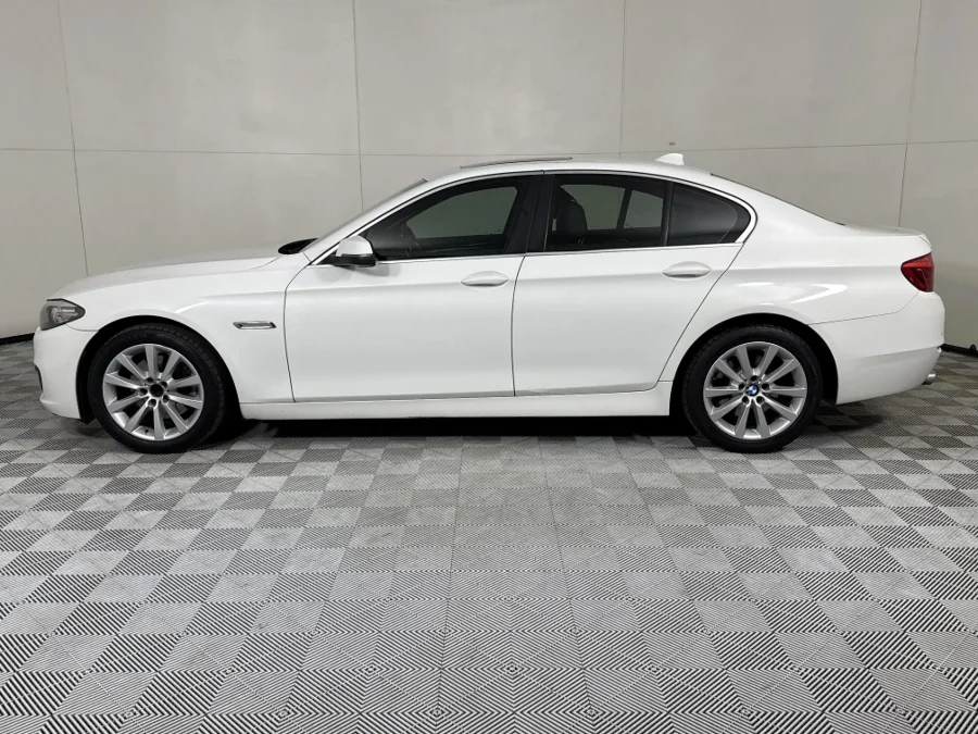 Used 2014 BMW 5 Series 520i - WeBuyCars Midstream Used 2014 BMW 5 Series 520i - WeBuyCars Midstream
