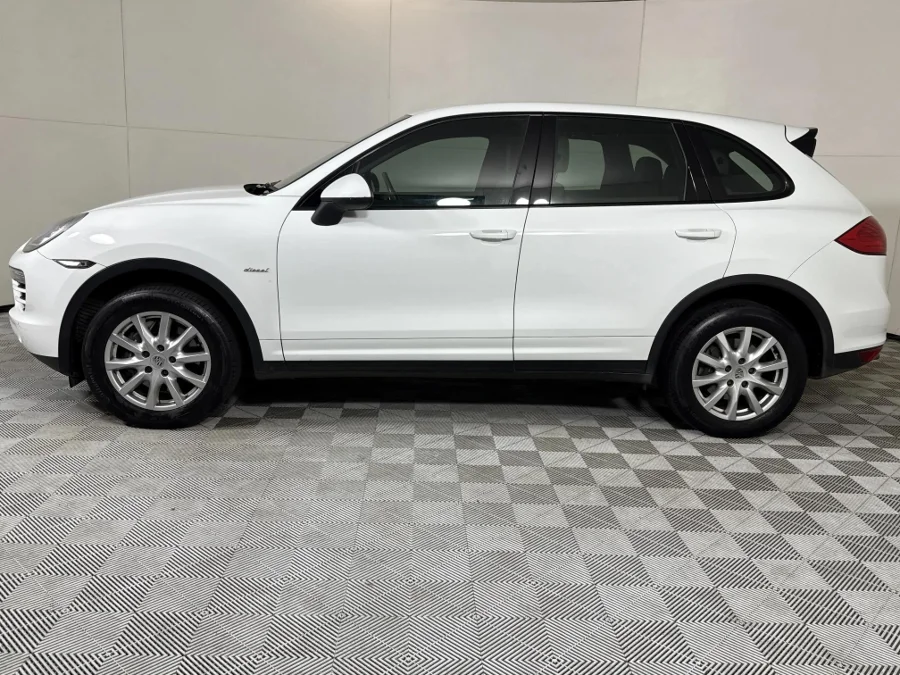 Used 2012 Porsche Cayenne diesel - WeBuyCars Midstream