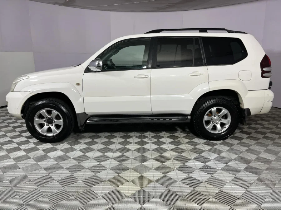Used 2005 Toyota Land Cruiser Prado 4.0 VX - WeBuyCars Epping Used 2005 Toyota Land Cruiser Prado 4.0 VX - WeBuyCars Epping