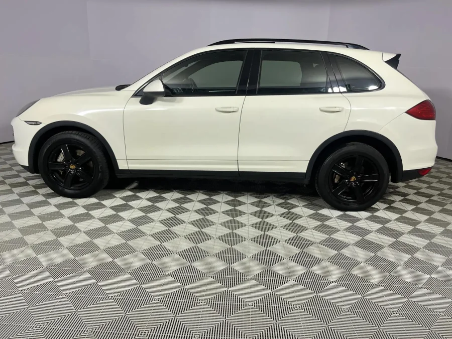 Used 2011 Porsche Cayenne S - WeBuyCars The Dome