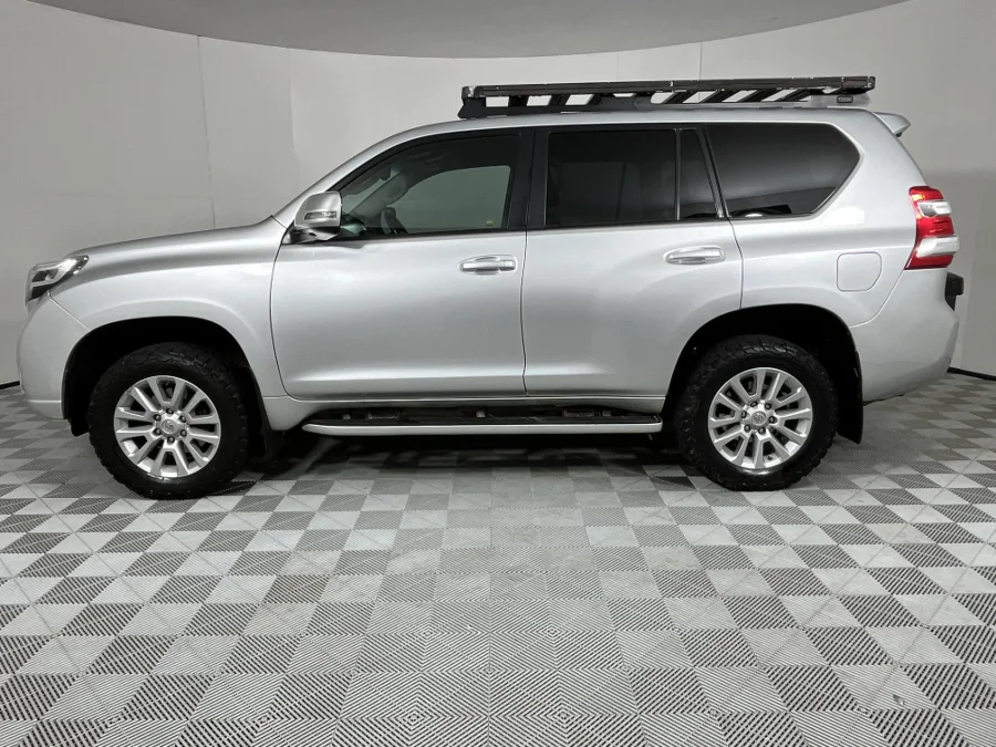 Used 2014 Toyota Land Cruiser Prado 4.0 VX - WeBuyCars Gqeberha