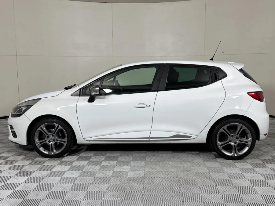 Used 2015 Renault Clio 66kW turbo GT-Line - WeBuyCars Midstream Used 2015 Renault Clio 66kW turbo GT-Line - WeBuyCars Midstream