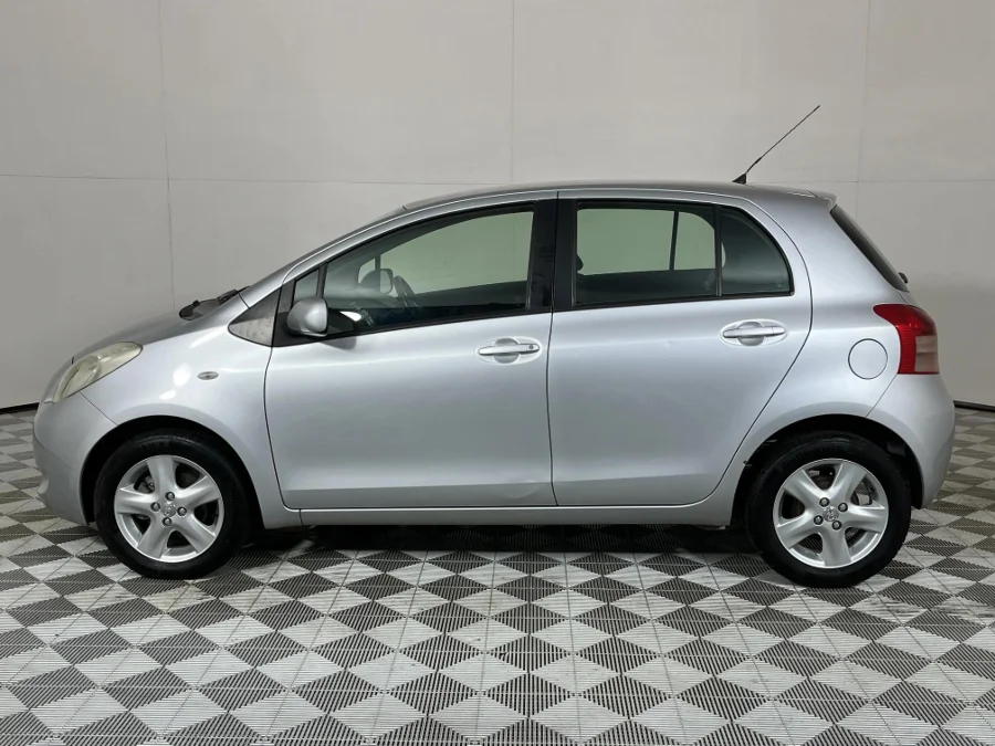 Used 2006 Toyota Yaris 1.3 5-door T3 Spirit - WeBuyCars JHB South