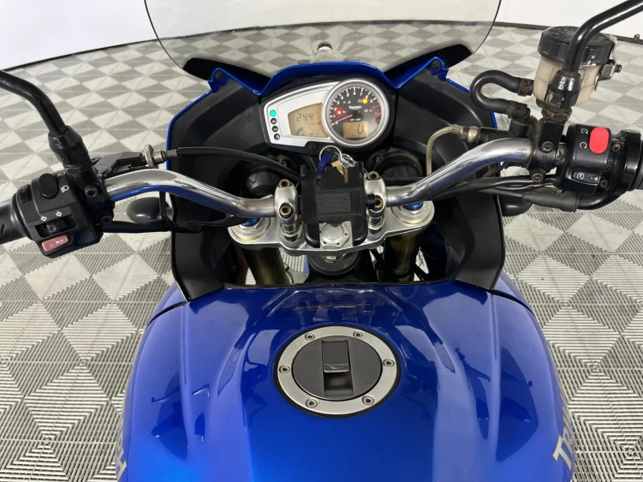 Used 2007 Triumph Tiger 1050 - WeBuyCars Richmond Used 2007 Triumph Tiger 1050 - WeBuyCars Richmond