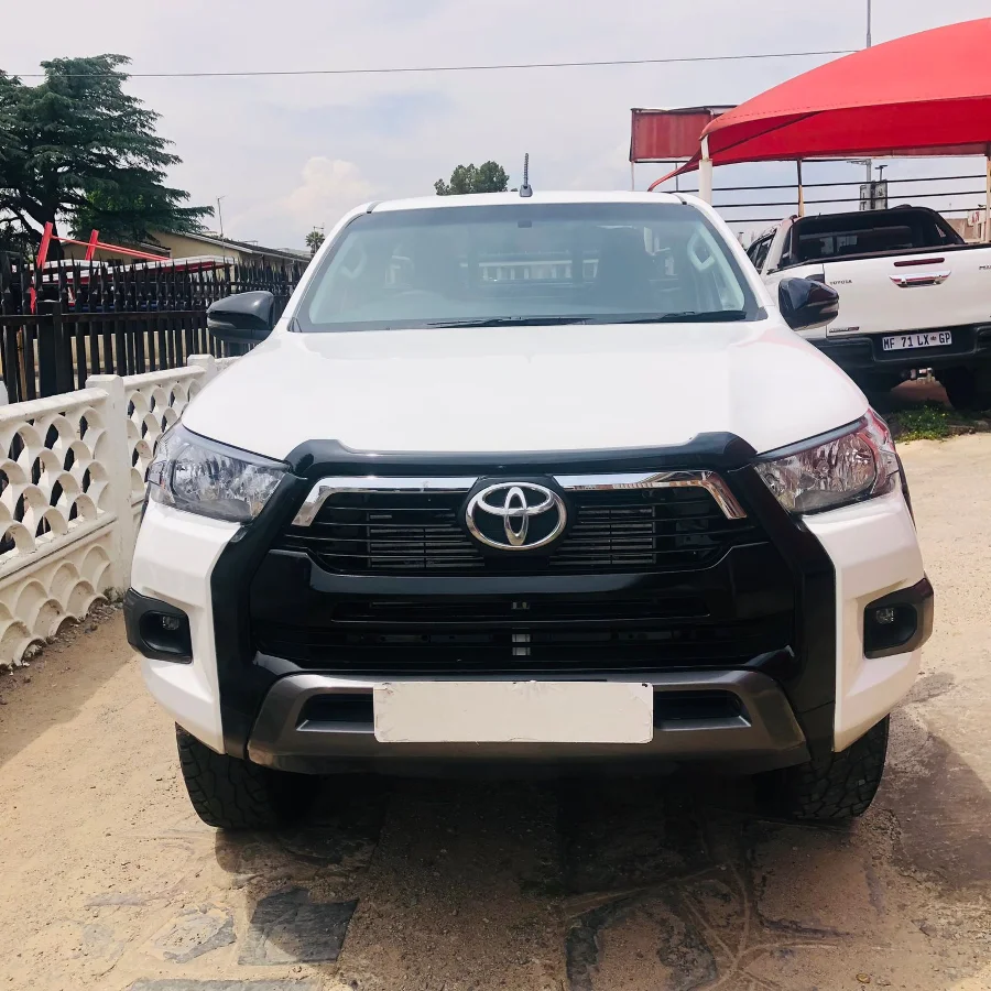 Used 2025 Toyota Hilux 2.4GD-6 single cab 4x4 Raider manual - SG Cars Used 2025 Toyota Hilux 2.4GD-6 single cab 4x4 Raider manual - SG Cars