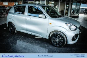 Used 2023 Toyota Vitz 1.0 XR auto