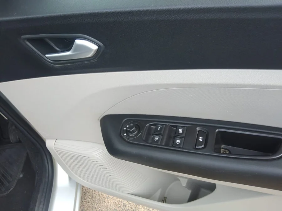 Used 2022 Renault Triber 1.0 Prestige auto - Wariz Auto