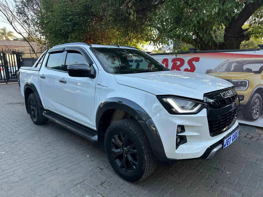 Used 2024 Isuzu D-Max 3.0TD double cab V-Cross - Jet Cars Used 2024 Isuzu D-Max 3.0TD double cab V-Cross - Jet Cars
