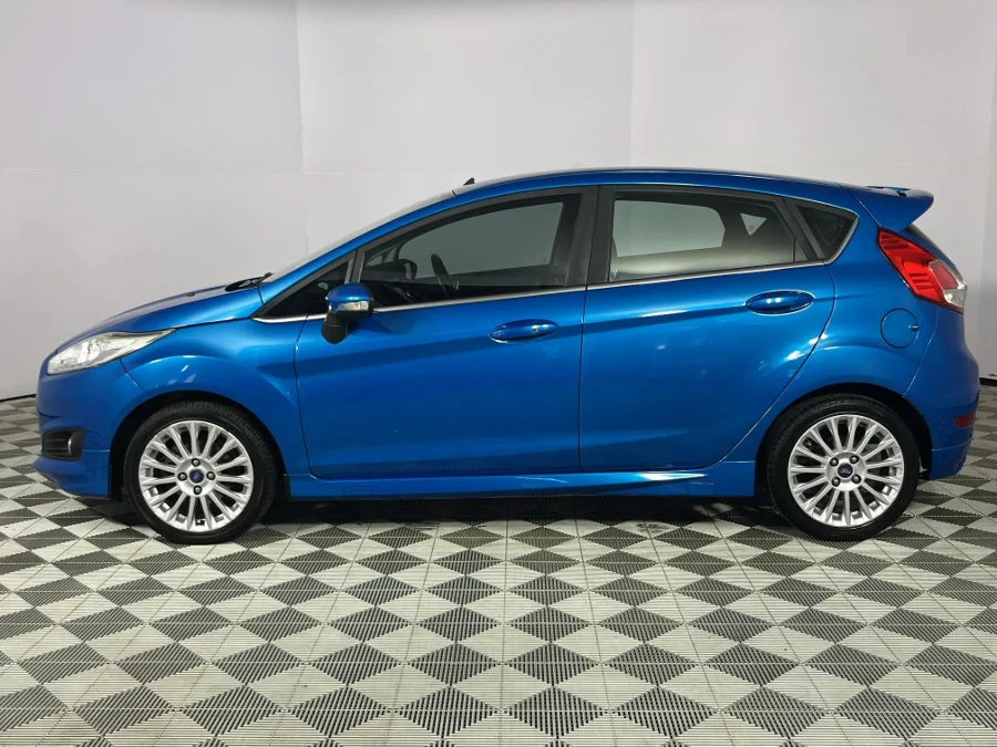 Used 2015 Ford Fiesta 5-door 1.0T Titanium auto - WeBuyCars Germiston Used 2015 Ford Fiesta 5-door 1.0T Titanium auto - WeBuyCars Germiston