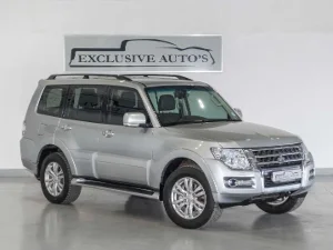 Used 2020 Mitsubishi Pajero 5-door 3.2DI-D GLS Exceed Pajero Legend Limited Edition 100 Used 2020 Mitsubishi Pajero 5-door 3.2DI-D GLS Exceed Pajero Legend Limited Edition 100