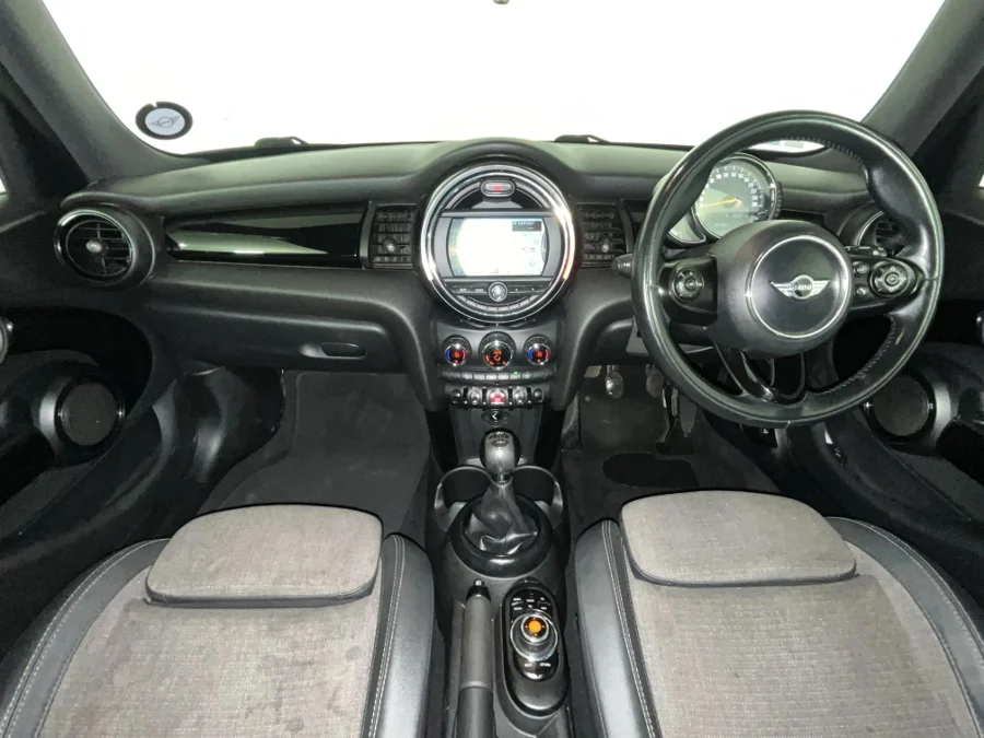 Used 2015 MINI Hatch Cooper Hatch 5-door Seven 7 - WeBuyCars Germiston Used 2015 MINI Hatch Cooper Hatch 5-door Seven 7 - WeBuyCars Germiston