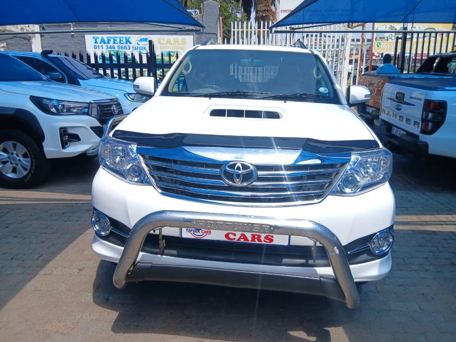 Used 2012 Toyota Fortuner 3.0D-4D 4x4 Heritage Edition - Tafeek Cars