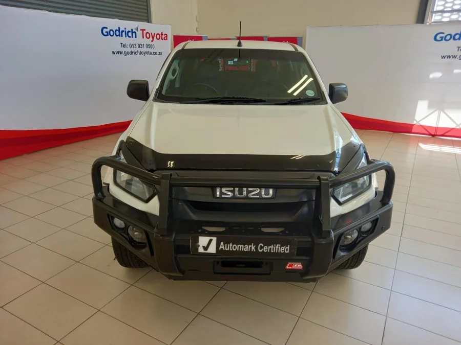Used 2020 Isuzu D-Max 250 double cab LE - Godrich Toyota Used 2020 Isuzu D-Max 250 double cab LE - Godrich Toyota