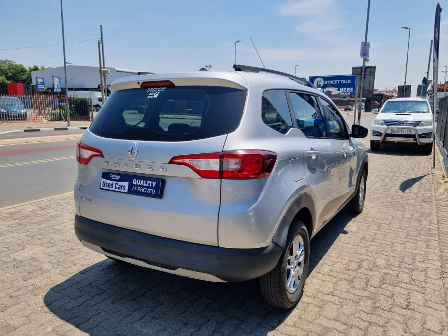Used 2022 Renault Triber 1.0 Prestige auto - Carbase Auto Used 2022 Renault Triber 1.0 Prestige auto - Carbase Auto