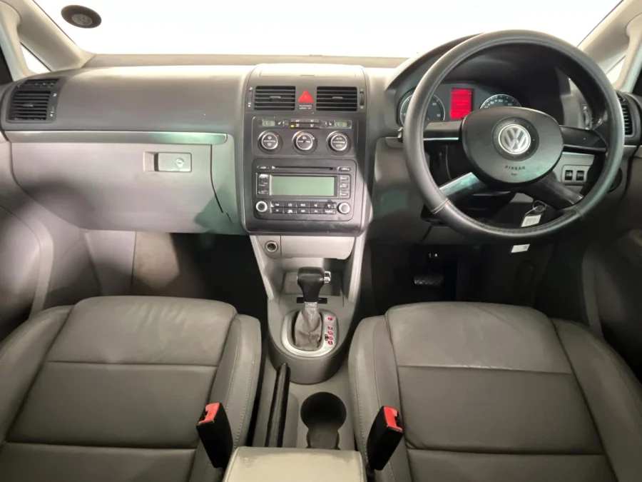 Used 2006 Volkswagen Touran 2.0TDI Highline DSG - WeBuyCars The Dome Used 2006 Volkswagen Touran 2.0TDI Highline DSG - WeBuyCars The Dome