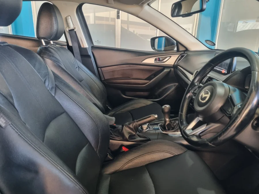 Used 2017 Mazda Mazda3 hatch 1.6 Dynamic - Arnold Motors CC