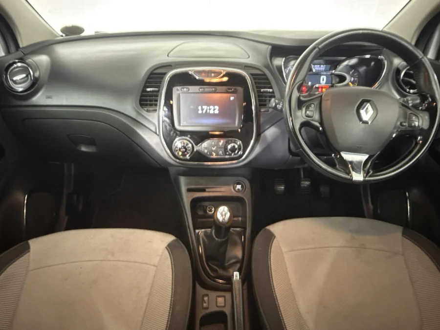 Used 2017 Renault Captur 66kW turbo Dynamique - WeBuyCars Midstream