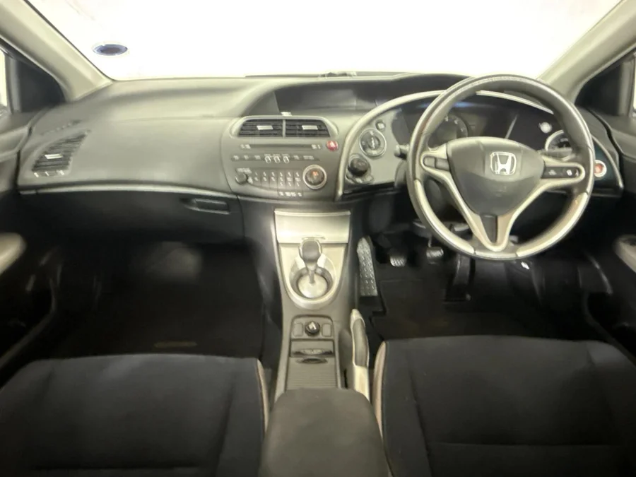 Used 2009 Honda Civic hatch 1.8 EXi - WeBuyCars Midstream Used 2009 Honda Civic hatch 1.8 EXi - WeBuyCars Midstream