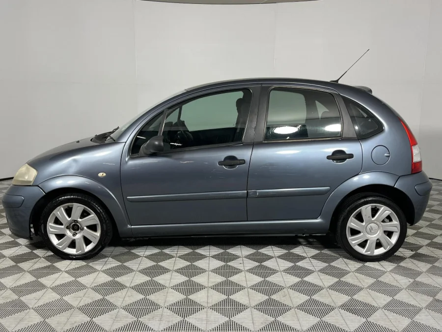 Used 2009 Citroen C3 1.6 Furio Look pack auto - WeBuyCars Epping Used 2009 Citroen C3 1.6 Furio Look pack auto - WeBuyCars Epping