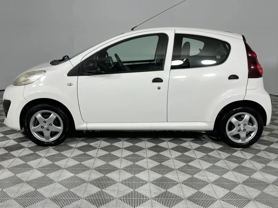Used 2013 Peugeot 107 1.0 Urban - WeBuyCars Richmond Used 2013 Peugeot 107 1.0 Urban - WeBuyCars Richmond