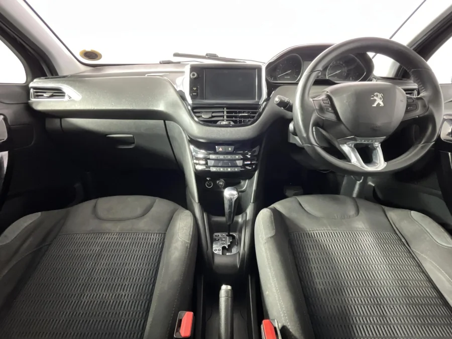 Used 2014 Peugeot 208 5-door 1.6 Active auto - WeBuyCars Rustenburg Used 2014 Peugeot 208 5-door 1.6 Active auto - WeBuyCars Rustenburg