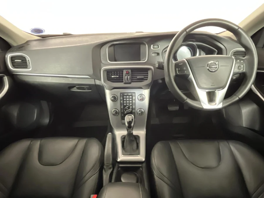 Used 2019 Volvo V40 D3 Inscription - WeBuyCars Brackenfell Cape Town
