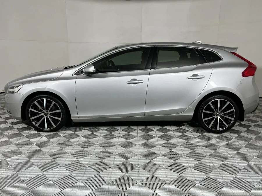 Used 2019 Volvo V40 D3 Inscription - WeBuyCars Brackenfell Cape Town
