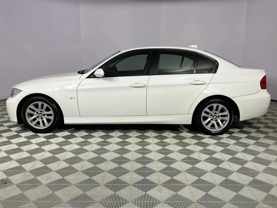 Used 2007 BMW 3 Series 320i Individual - WeBuyCars Durban Used 2007 BMW 3 Series 320i Individual - WeBuyCars Durban
