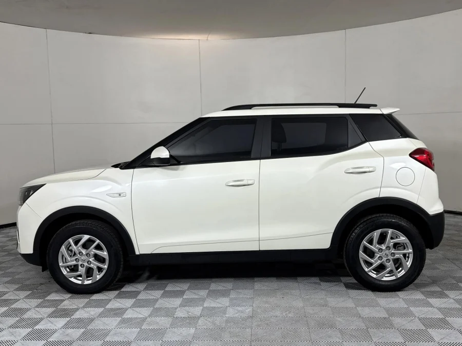 Used 2023 Mahindra XUV300 1.2T W8 - WeBuyCars Midstream Used 2023 Mahindra XUV300 1.2T W8 - WeBuyCars Midstream