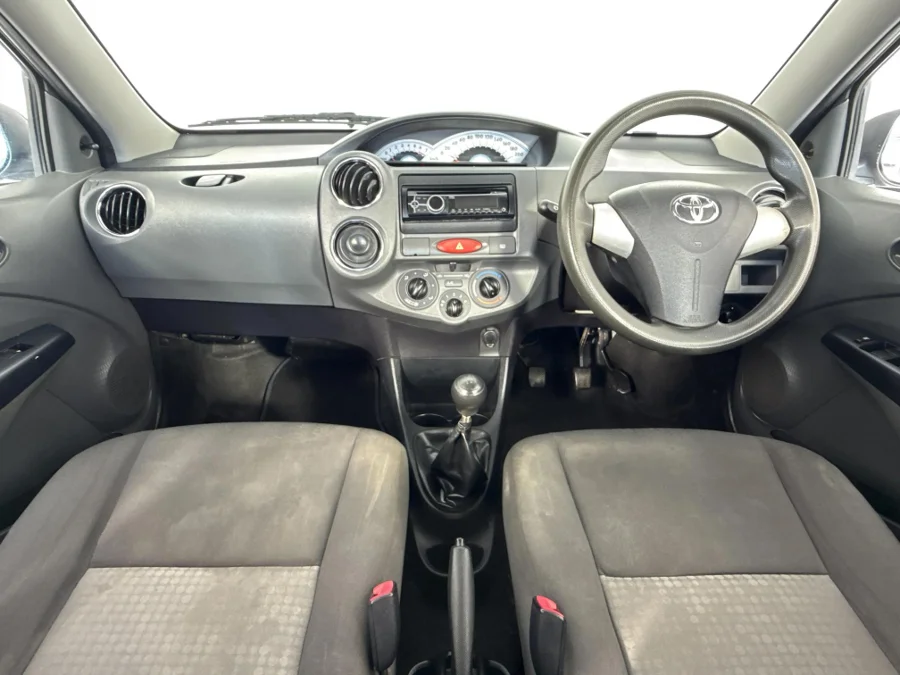 Used 2012 Toyota Etios hatch 1.5 Sprint - WeBuyCars Vereeniging Used 2012 Toyota Etios hatch 1.5 Sprint - WeBuyCars Vereeniging