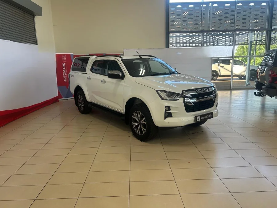 Used 2025 Isuzu D-Max 3.0TD double cab LSE 4x4 - Godrich Toyota Used 2025 Isuzu D-Max 3.0TD double cab LSE 4x4 - Godrich Toyota