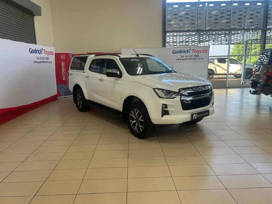 Used 2025 Isuzu D-Max 3.0TD double cab LSE 4x4 - Godrich Toyota Used 2025 Isuzu D-Max 3.0TD double cab LSE 4x4 - Godrich Toyota