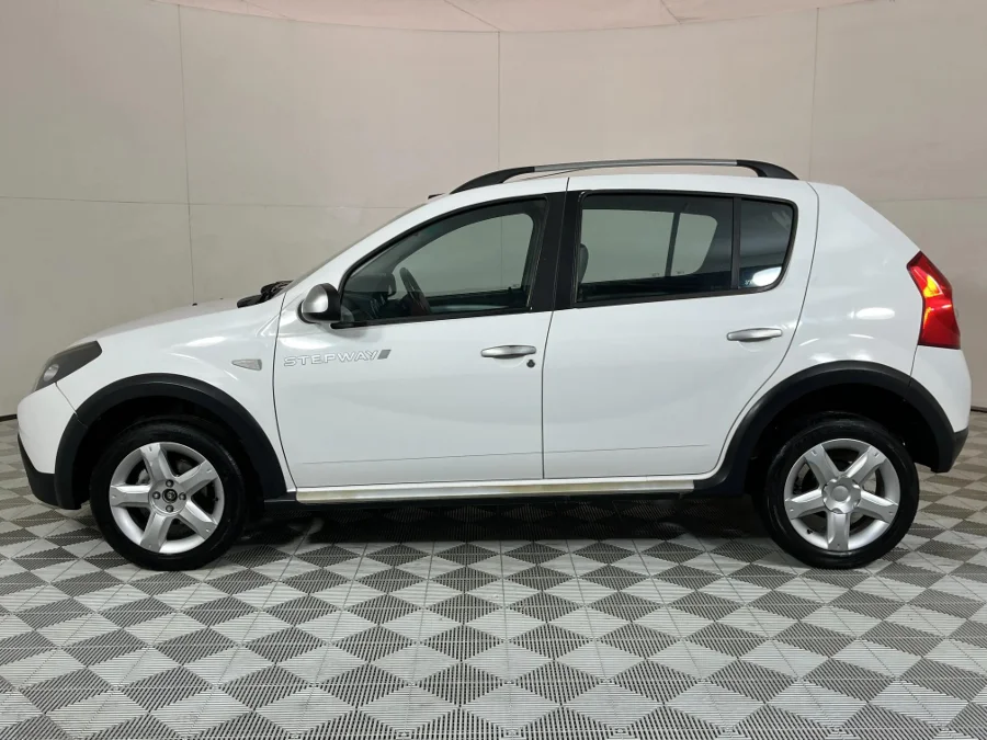 Used 2012 Renault Sandero Stepway 1.6 - WeBuyCars JHB South Used 2012 Renault Sandero Stepway 1.6 - WeBuyCars JHB South